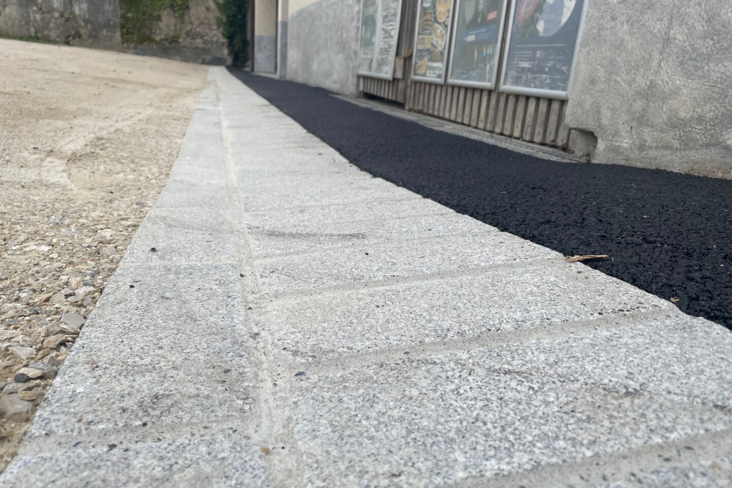 Abschlüsse Strassenbau .JPG